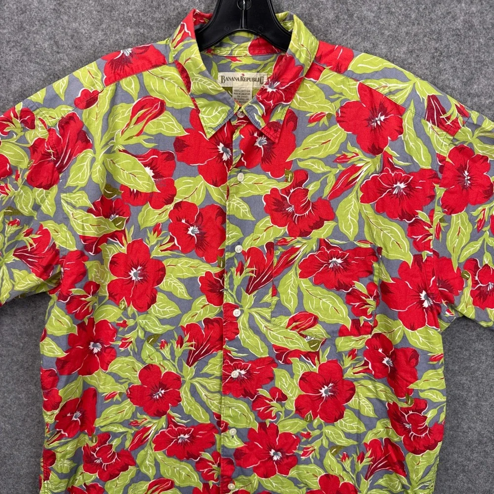 Vintage Banana Republic Mens Tropical Hibiscus Floral Short Sleeve Button Shirt